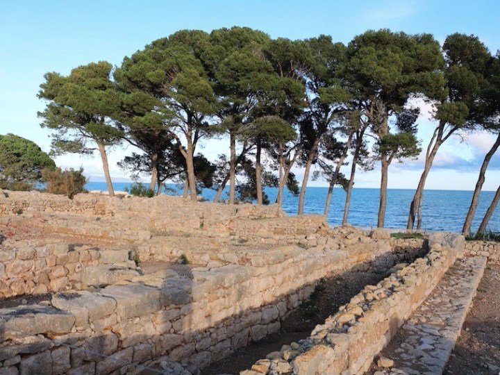 Uma família nômade no litoral mediterrâneo da Espanha