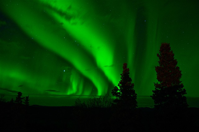 aurora-borealis-744351_640.jpg