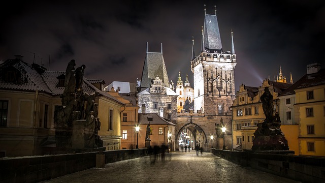 prague-1168302_640