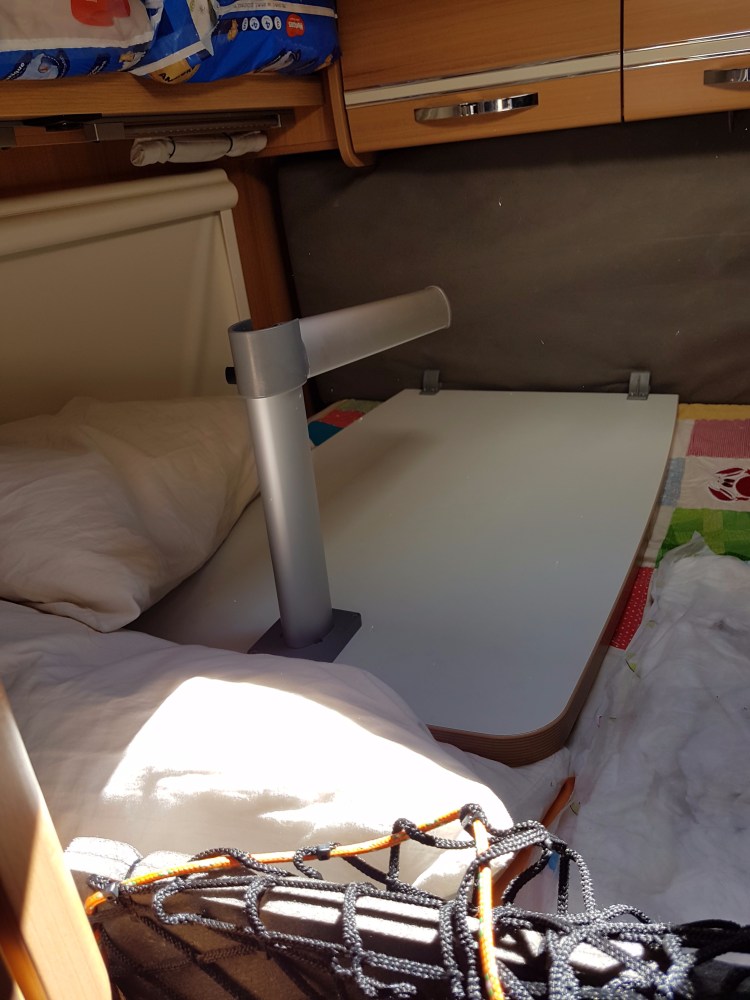 Mesa dobrável pronta para viajar