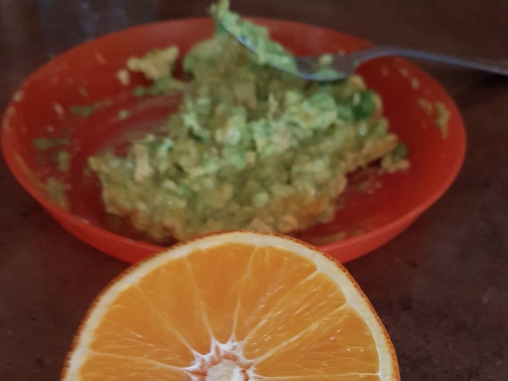 Papinha de abacate amassado